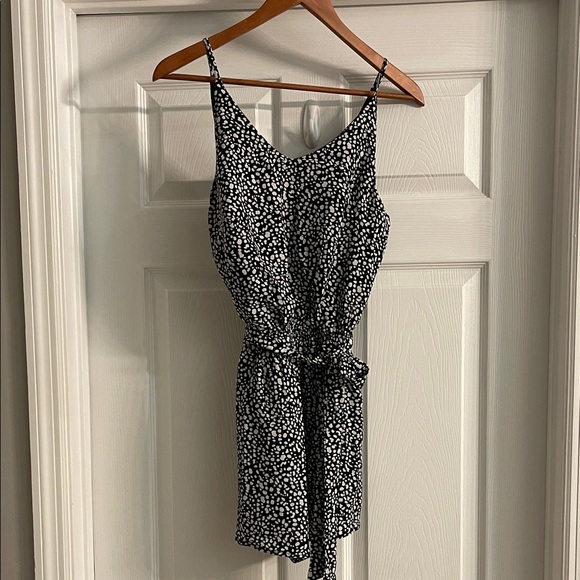 fab'rik Dresses & Skirts - Fab’rik Black and White Spaghetti Strap Romper  Medium